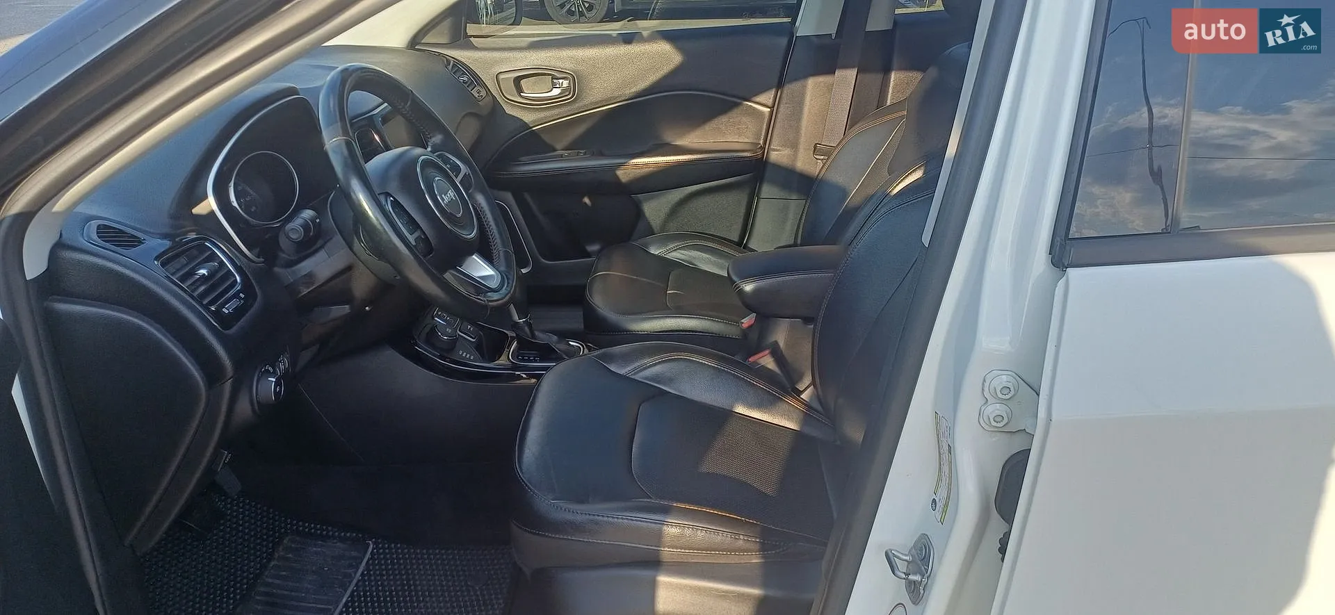 2018 Jeep Compass - мініатюра 12