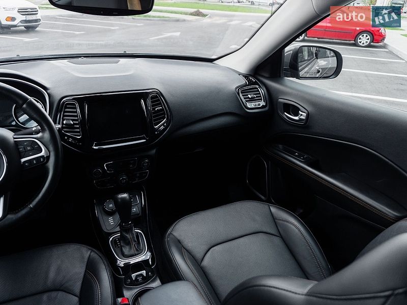 Позашляховик / Кросовер Jeep Compass 2020 в Рівному