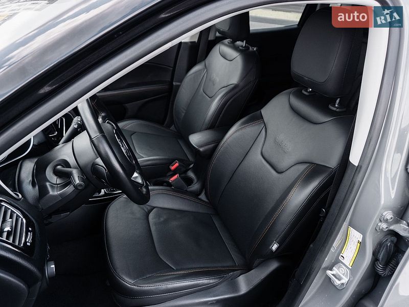 Позашляховик / Кросовер Jeep Compass 2020 в Рівному