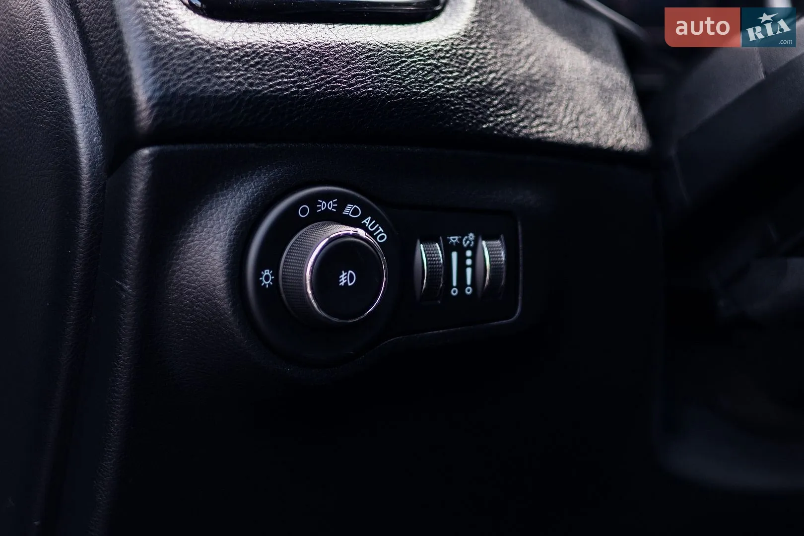 2020 Jeep Compass - мініатюра 36