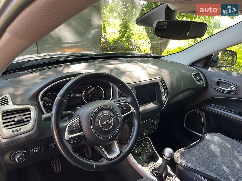 Внедорожник / Кроссовер Jeep Compass 2018 в Звягеле