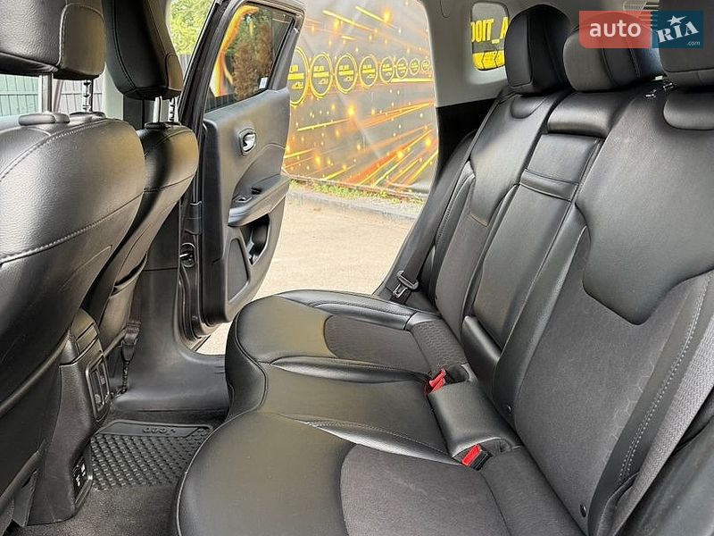 Позашляховик / Кросовер Jeep Compass 2019 в Києві