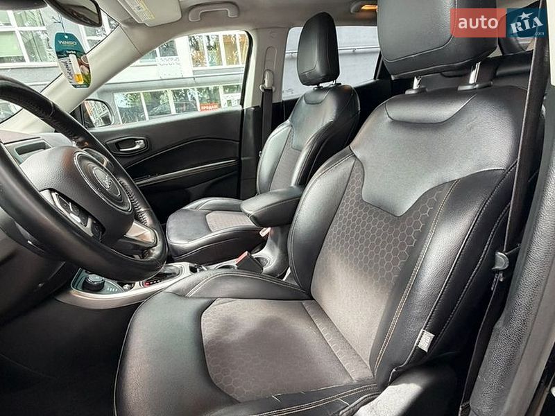 Позашляховик / Кросовер Jeep Compass 2017 в Чернігові