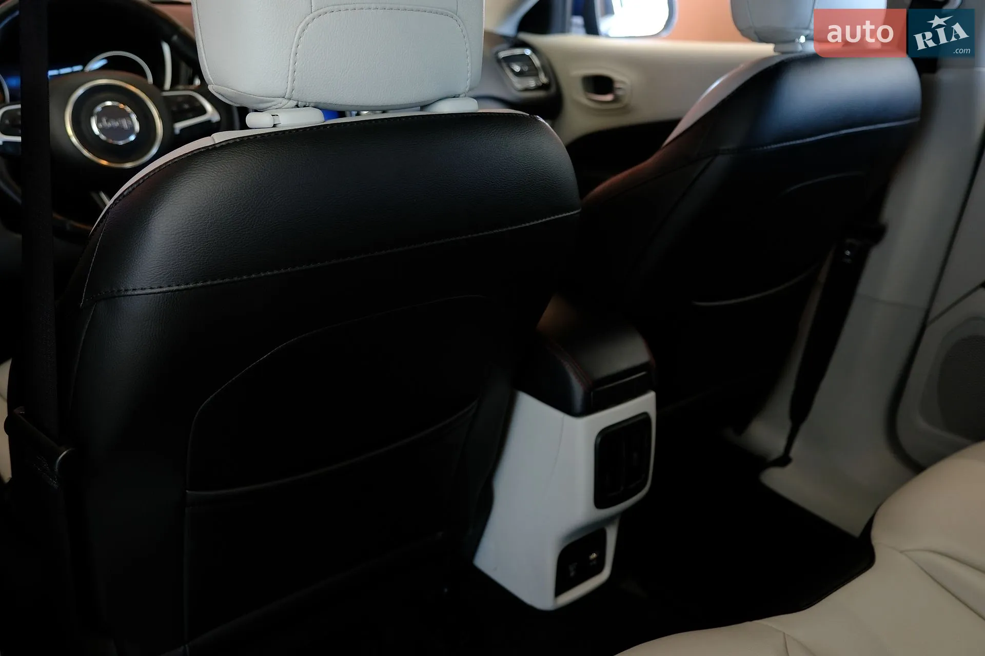 2018 Jeep Compass - мініатюра 29