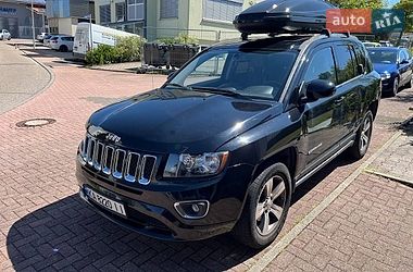 Внедорожник / Кроссовер Jeep Compass 2016 в Киеве