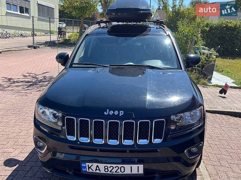 Внедорожник / Кроссовер Jeep Compass 2016 в Киеве