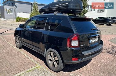 Внедорожник / Кроссовер Jeep Compass 2016 в Киеве