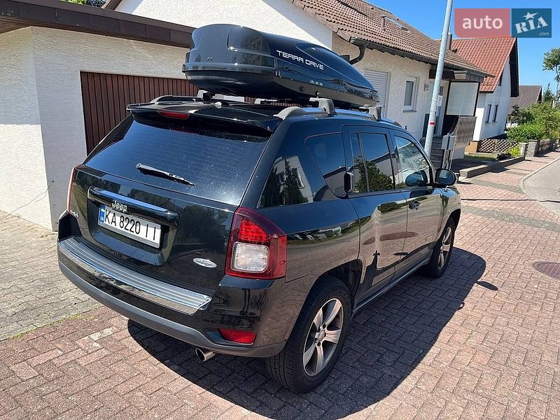 Внедорожник / Кроссовер Jeep Compass 2016 в Киеве