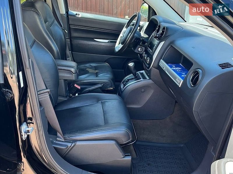 Внедорожник / Кроссовер Jeep Compass 2016 в Киеве