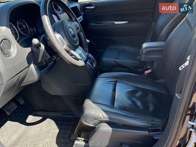 Внедорожник / Кроссовер Jeep Compass 2016 в Киеве