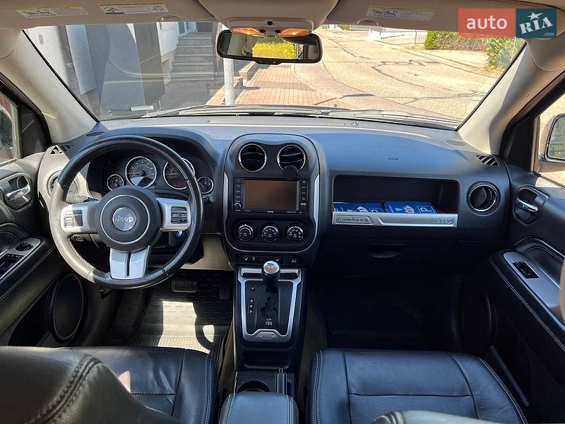 Внедорожник / Кроссовер Jeep Compass 2016 в Киеве