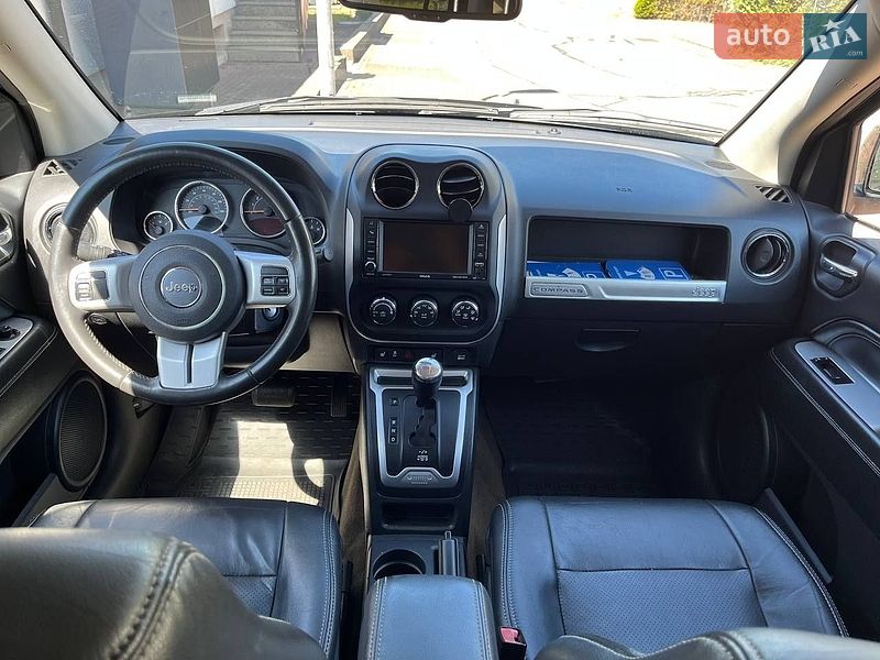 Внедорожник / Кроссовер Jeep Compass 2016 в Киеве