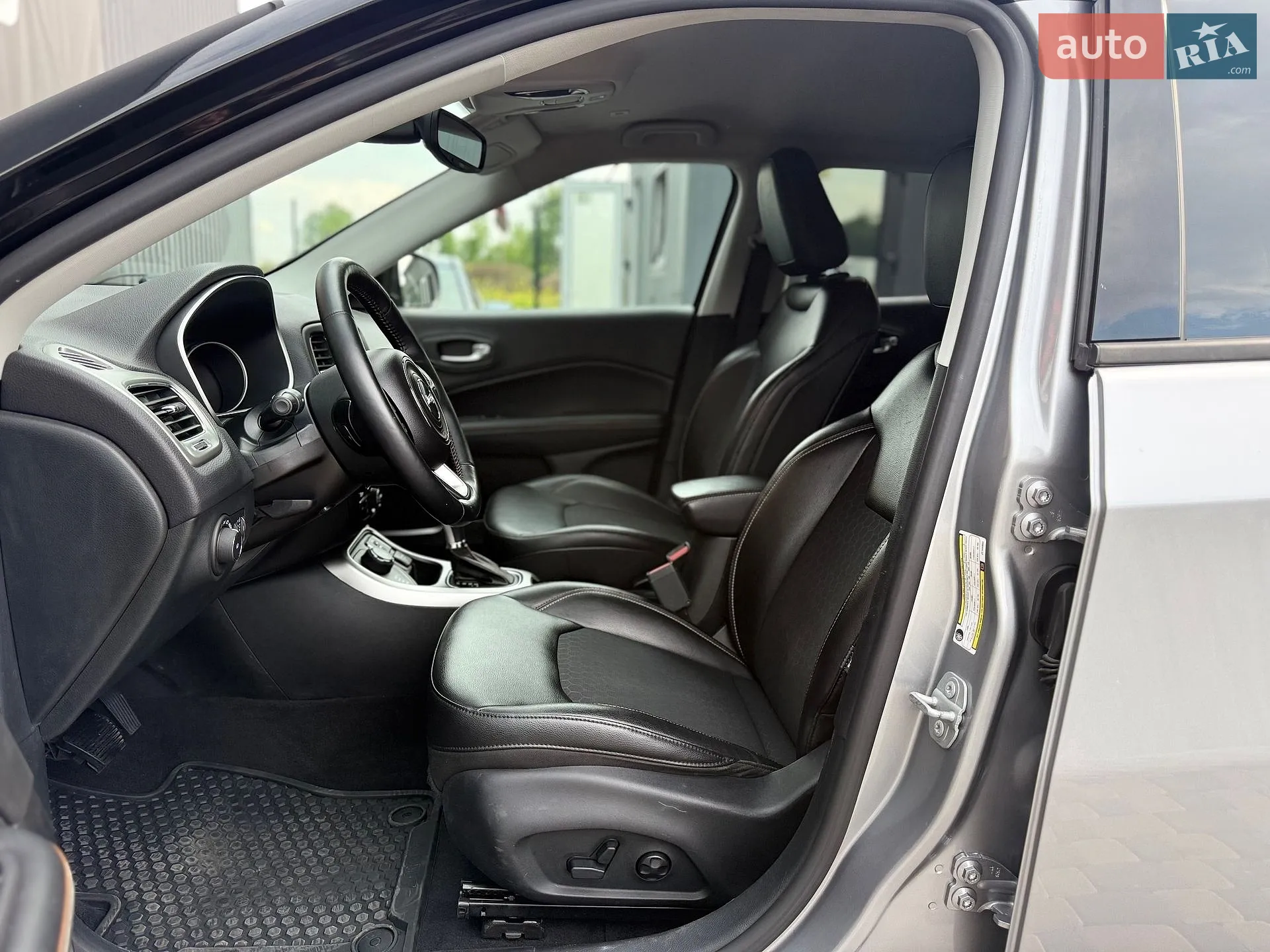 2018 Jeep Compass - мініатюра 25