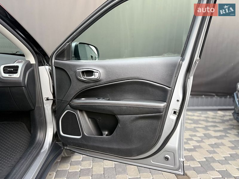 Позашляховик / Кросовер Jeep Compass 2018 в Львові