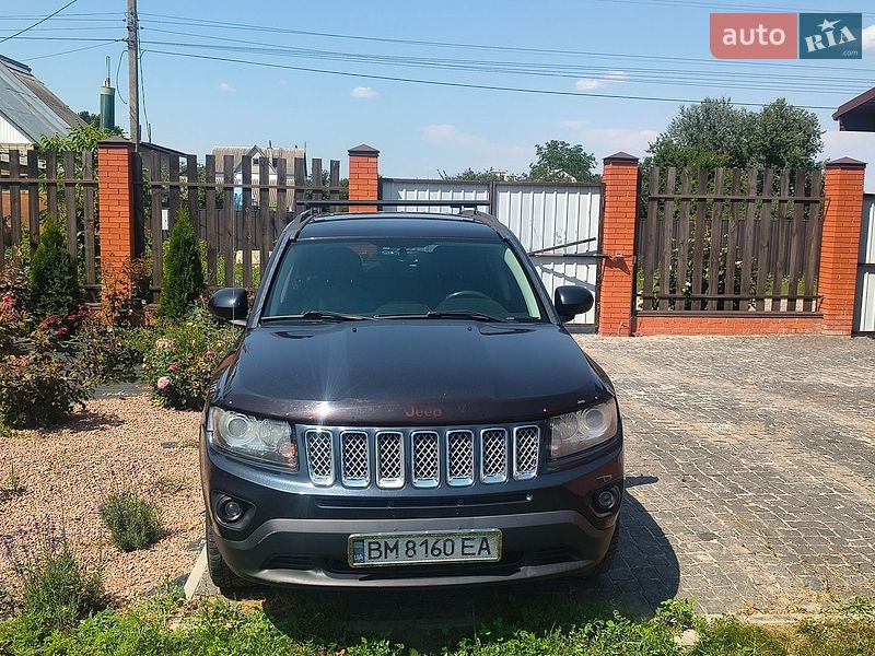 Jeep Compass, photos from the listing