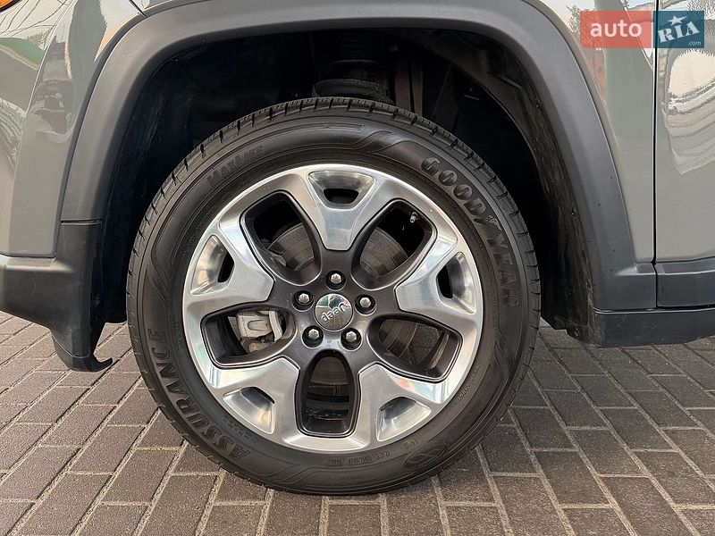 Позашляховик / Кросовер Jeep Compass 2020 в Києві