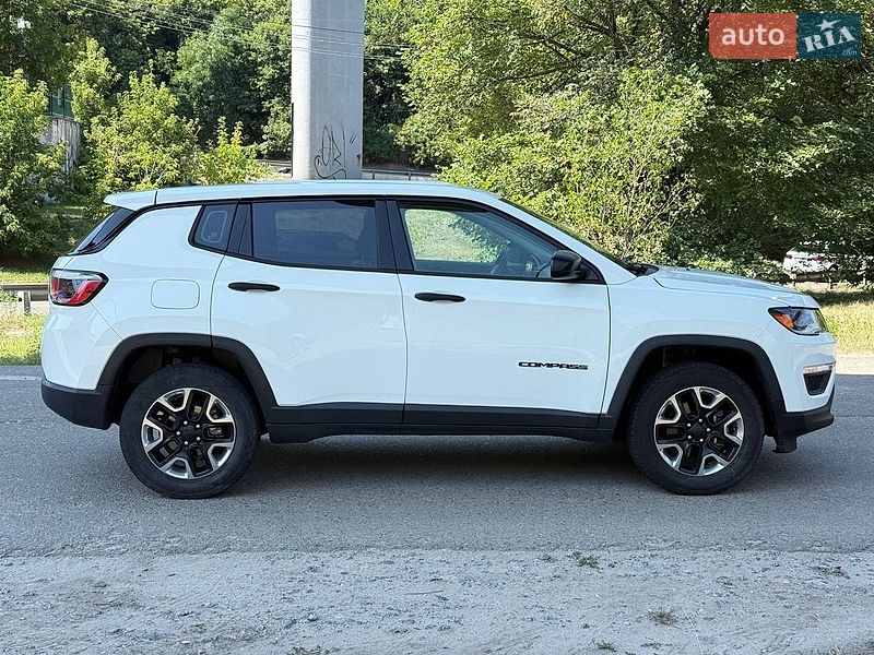 Позашляховик / Кросовер Jeep Compass 2017 в Києві