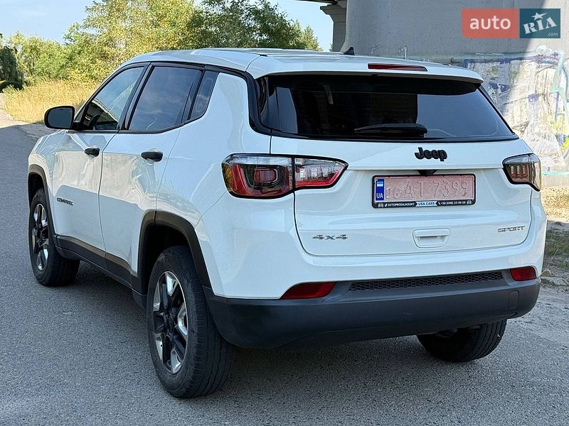 Позашляховик / Кросовер Jeep Compass 2017 в Києві