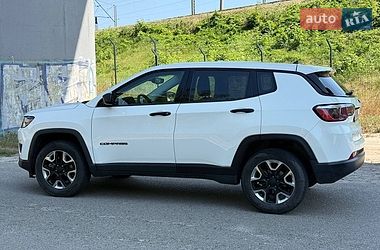 Позашляховик / Кросовер Jeep Compass 2017 в Києві