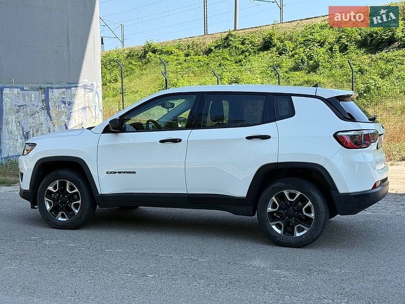 Позашляховик / Кросовер Jeep Compass 2017 в Києві