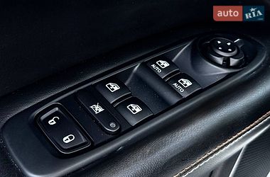 Позашляховик / Кросовер Jeep Compass 2017 в Києві