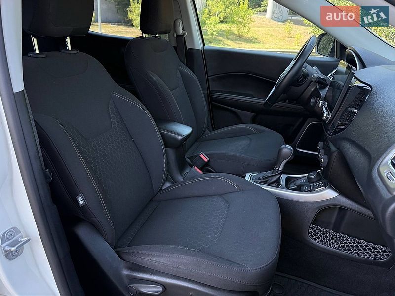 Позашляховик / Кросовер Jeep Compass 2017 в Києві