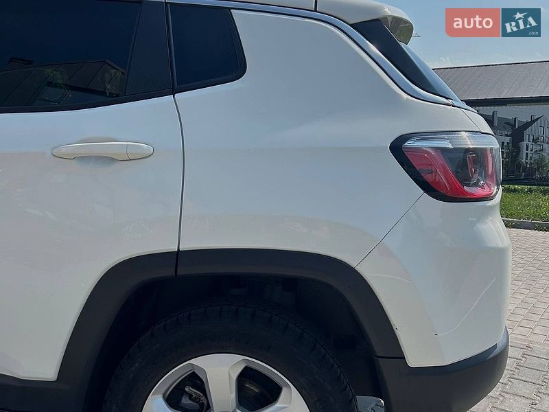 Внедорожник / Кроссовер Jeep Compass 2017 в Умани