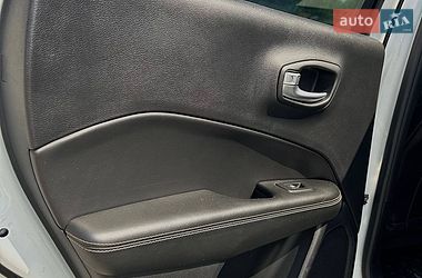 Внедорожник / Кроссовер Jeep Compass 2017 в Умани