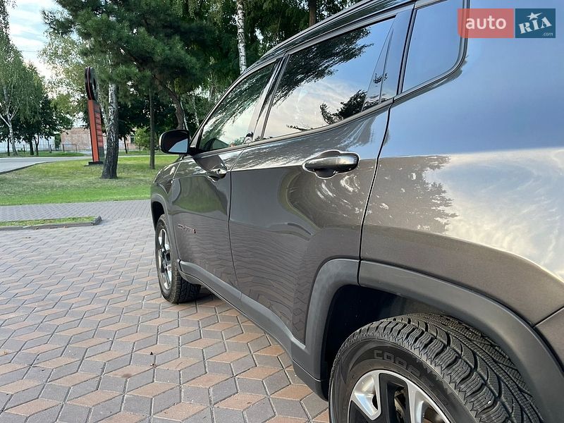 Позашляховик / Кросовер Jeep Compass 2017 в Лубнах