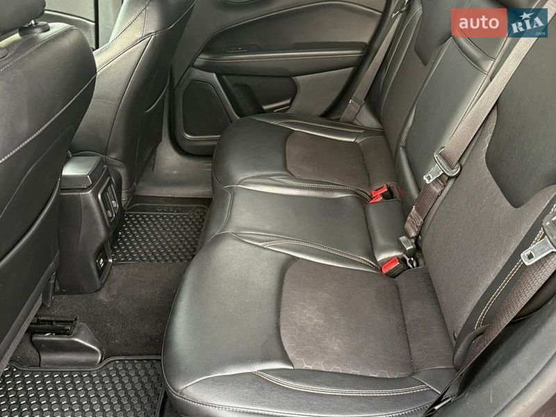 Позашляховик / Кросовер Jeep Compass 2018 в Сквирі фото 21 Позашляховик / Кросовер Jeep Compass 2018 в Сквирі