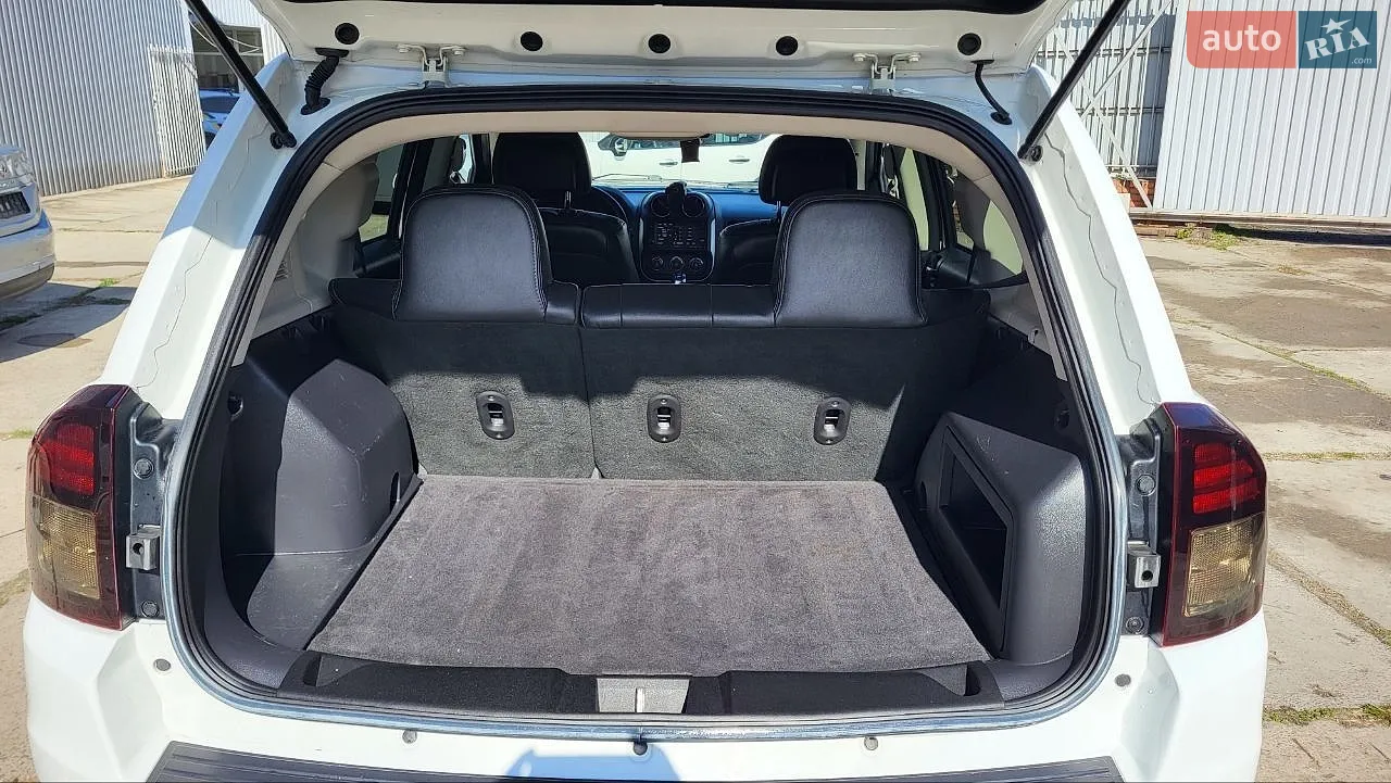 2016 Jeep Compass - мініатюра 4