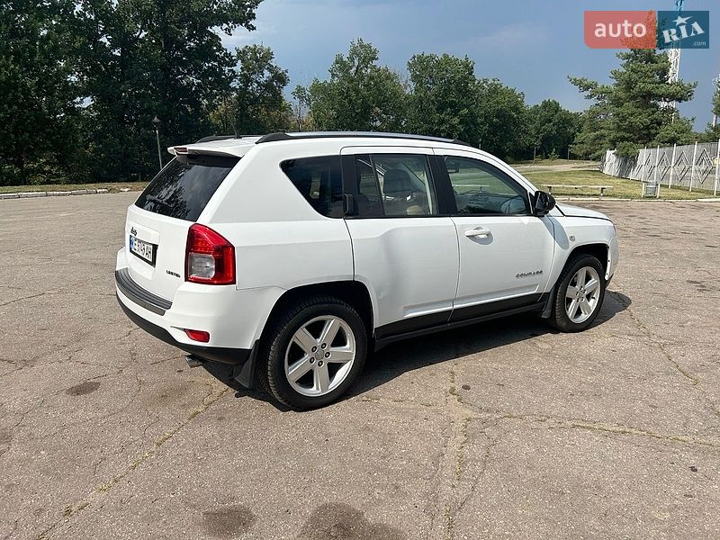 Внедорожник / Кроссовер Jeep Compass 2012 в Червоному Донце