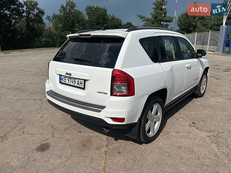 Внедорожник / Кроссовер Jeep Compass 2012 в Червоному Донце
