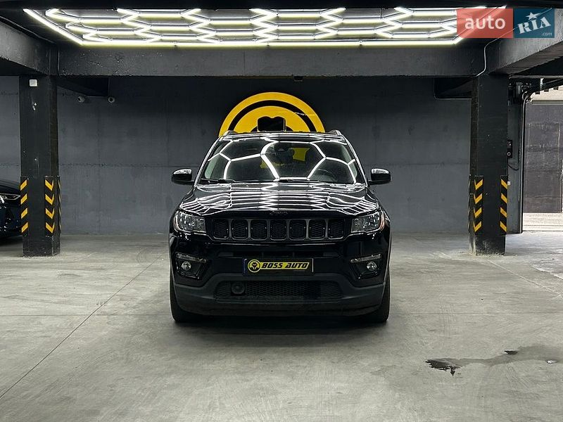 Позашляховик / Кросовер Jeep Compass 2020 в Чернівцях