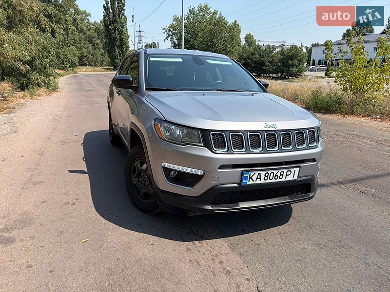 Позашляховик / Кросовер Jeep Compass 2017 в Броварах