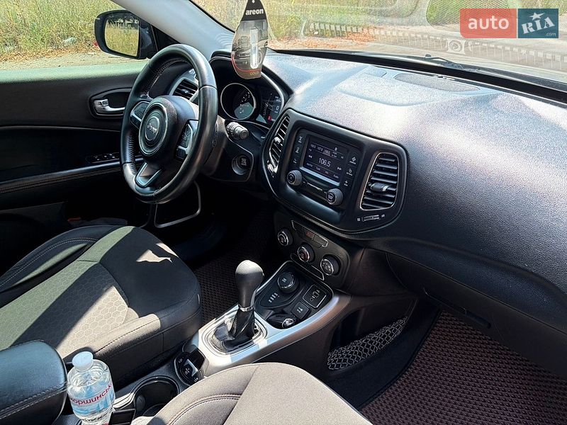 Позашляховик / Кросовер Jeep Compass 2017 в Броварах