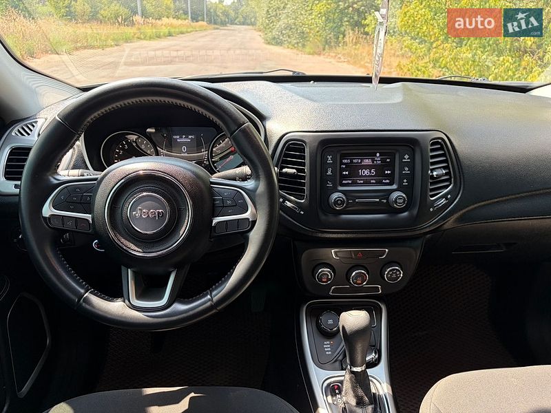 Позашляховик / Кросовер Jeep Compass 2017 в Броварах