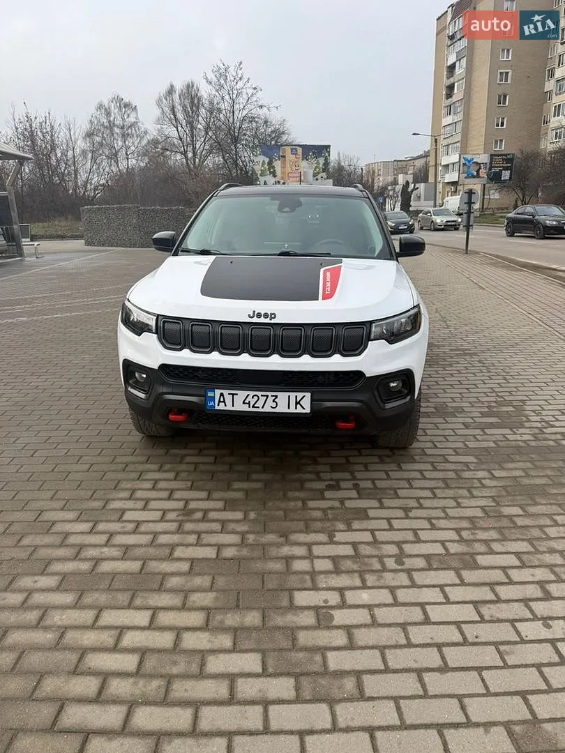 2022 Jeep Compass - фото 1