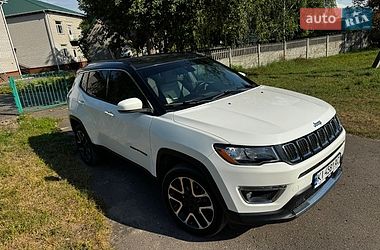 Внедорожник / Кроссовер Jeep Compass 2017 в Киеве