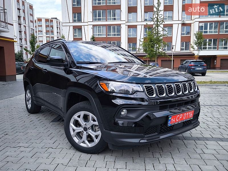 Jeep Compass, photos from the listing