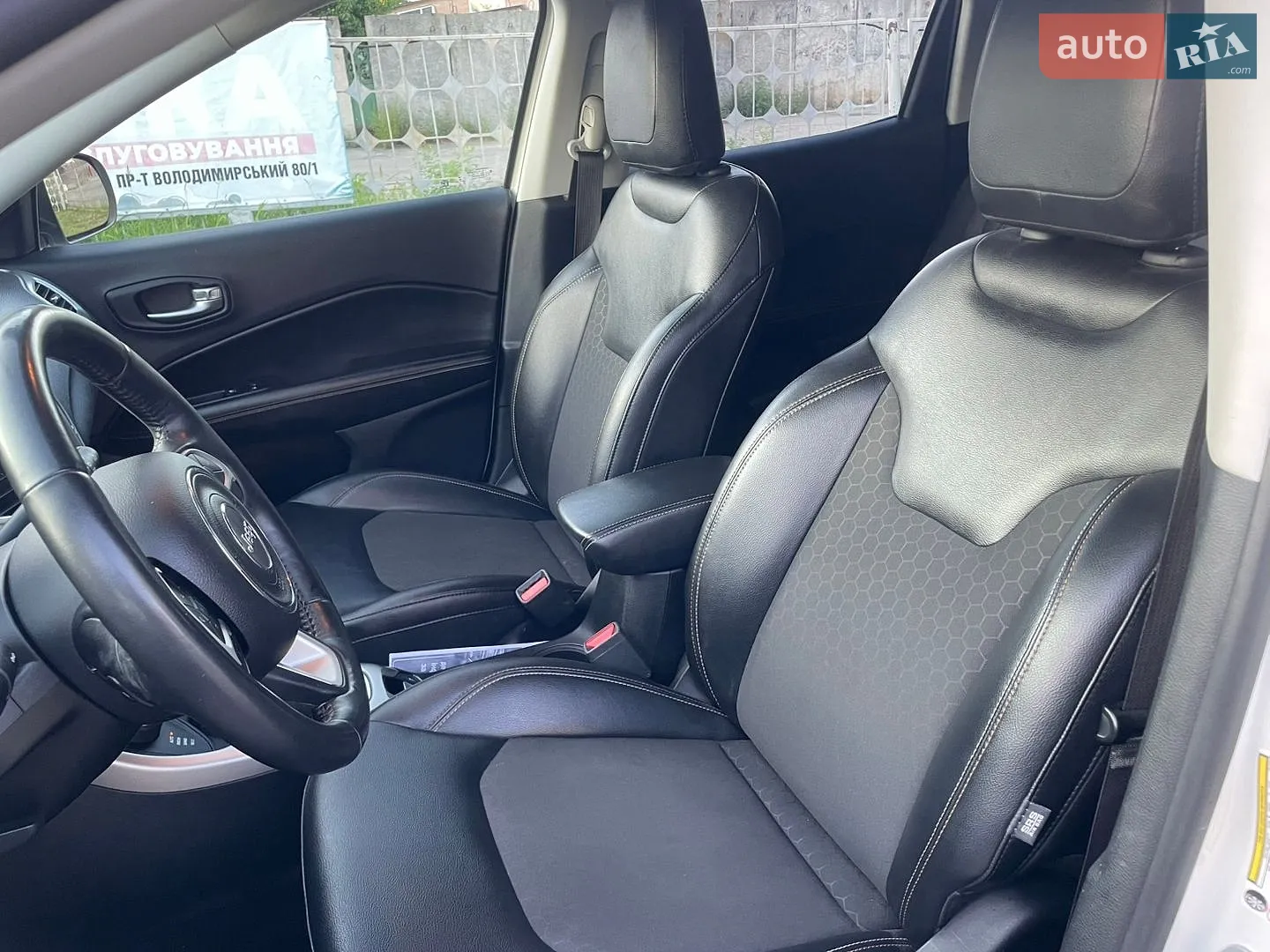 2017 Jeep Compass - мініатюра 30