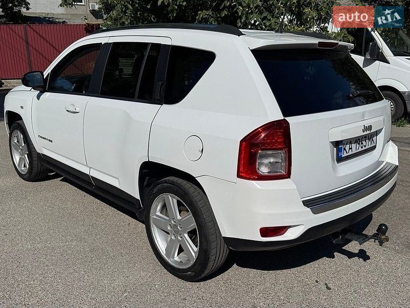 Внедорожник / Кроссовер Jeep Compass 2011 в Киеве