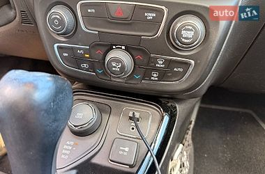 Внедорожник / Кроссовер Jeep Compass 2017 в Тернополе