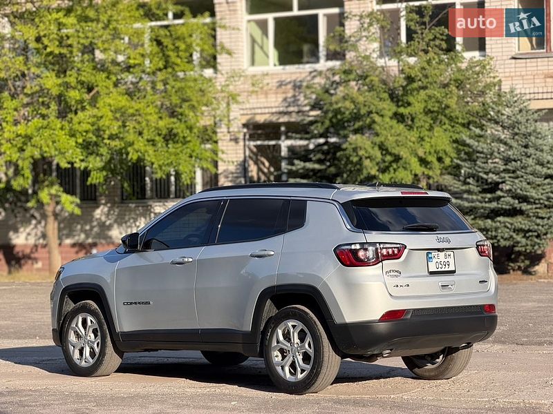 Позашляховик / Кросовер Jeep Compass 2024 в Кам'янському