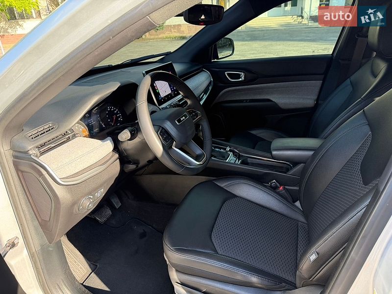 Позашляховик / Кросовер Jeep Compass 2024 в Кам'янському
