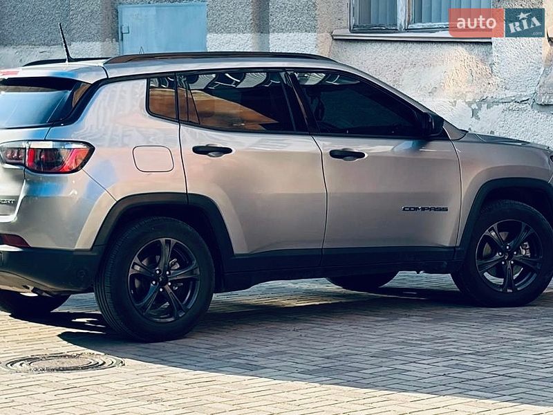 Внедорожник / Кроссовер Jeep Compass 2018 в Сумах