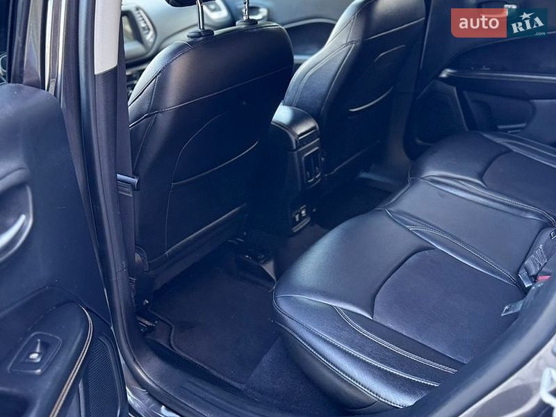 Внедорожник / Кроссовер Jeep Compass 2018 в Киеве