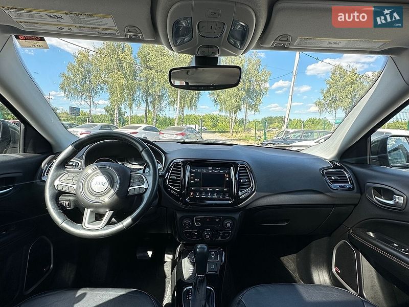 Внедорожник / Кроссовер Jeep Compass 2017 в Белогородке