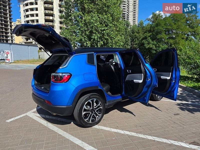 Позашляховик / Кросовер Jeep Compass 2022 в Києві