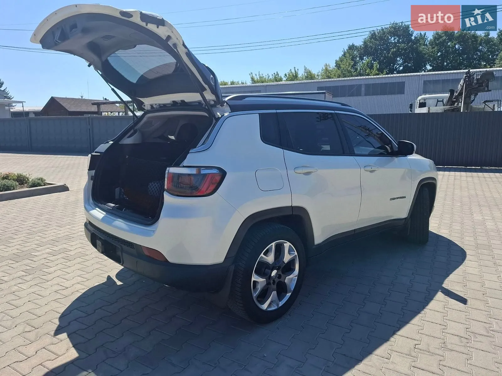 2017 Jeep Compass - мініатюра 12